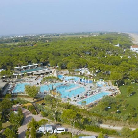 Victoria Mobilehome In Camping Village Mediterraneo Cavallino-Treporti Exterior photo