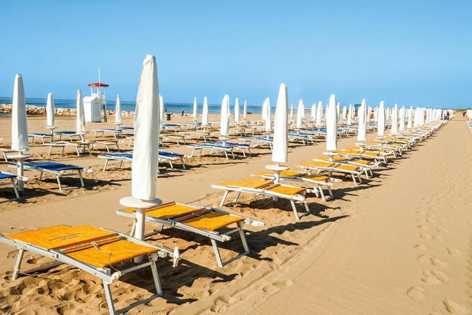 Victoria Mobilehome In Camping Village Mediterraneo Cavallino-Treporti Exterior photo