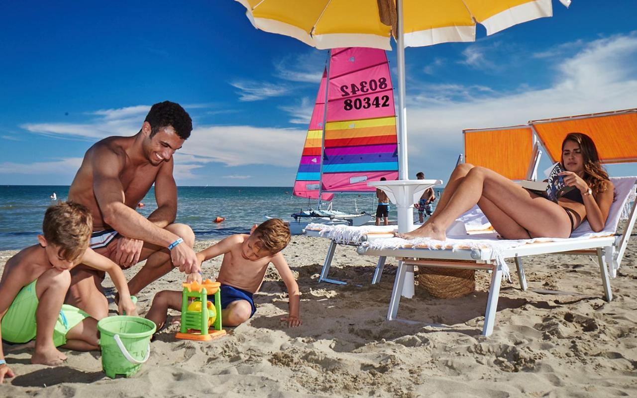 Victoria Mobilehome In Camping Village Mediterraneo Cavallino-Treporti Exterior photo