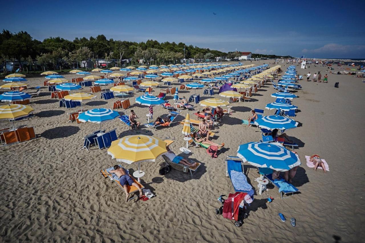 Victoria Mobilehome In Camping Village Mediterraneo Cavallino-Treporti Exterior photo